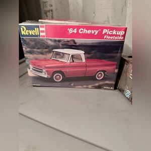 Revell '64 Chevy Pickup Model Kit